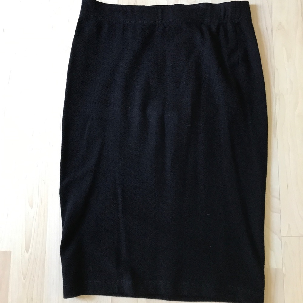 Vince Black skirt